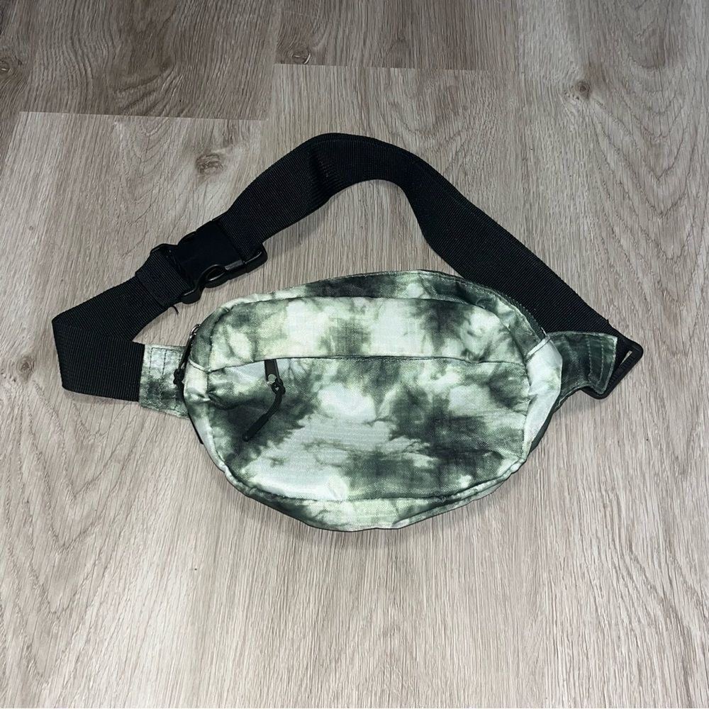 Green Tie Dye Belt Bag - Picture 2 of 8